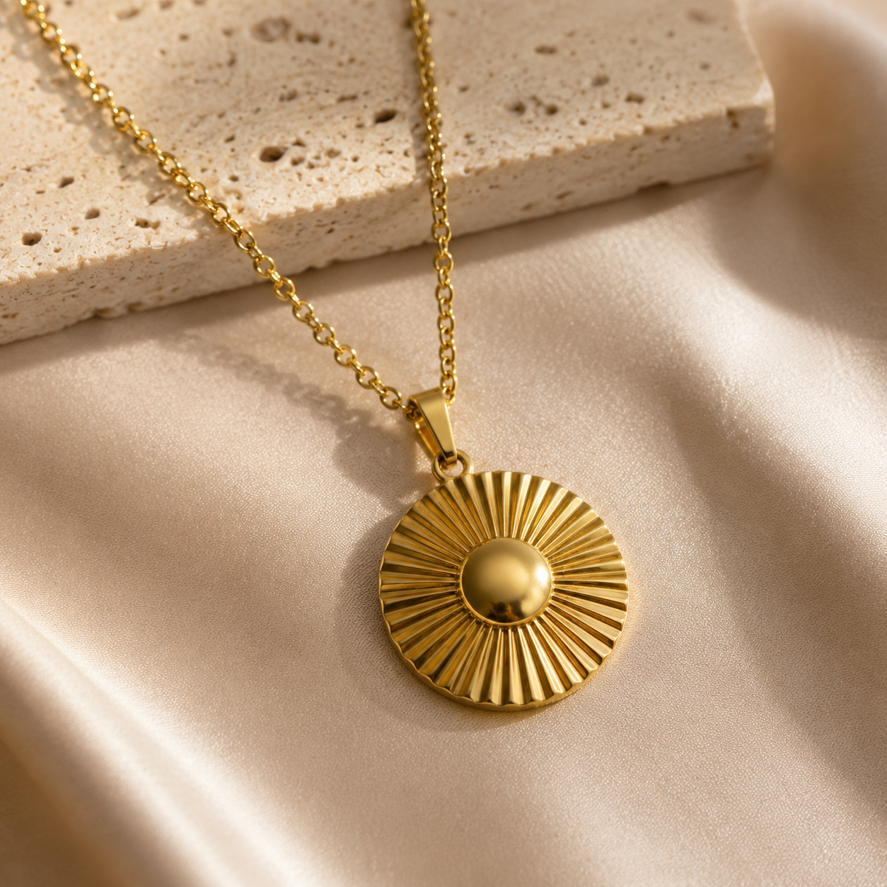 Collier Médaillon Soleil